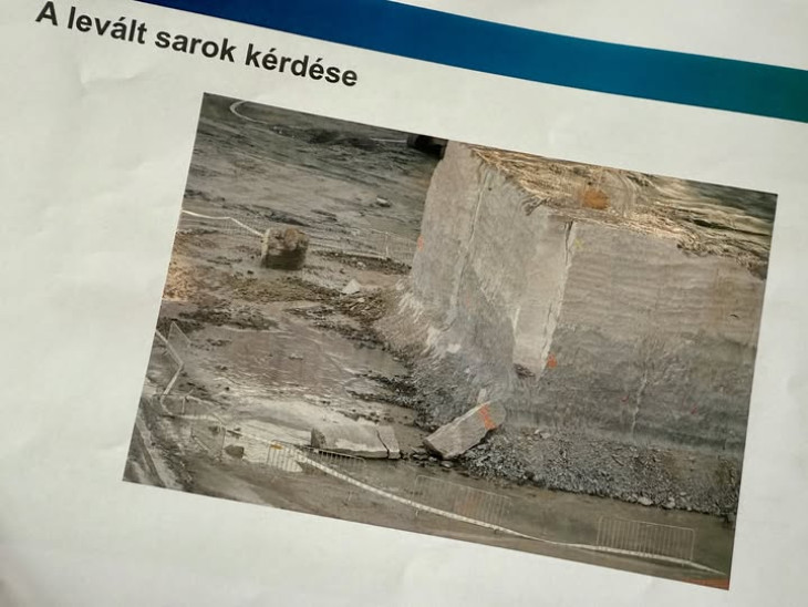 Fotó az omlással érintett szakaszról.
