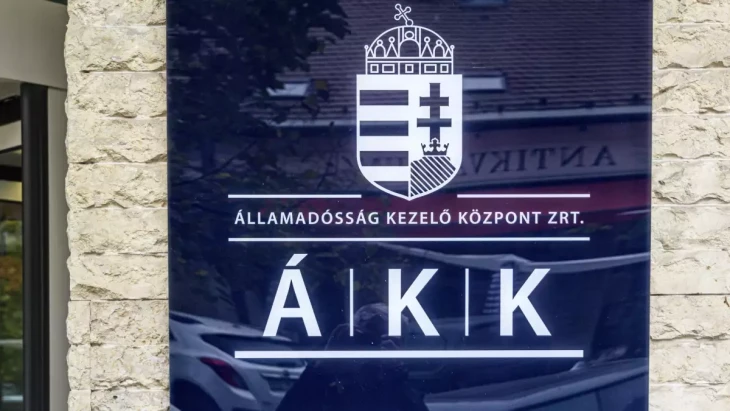 Rengeteg számolt közölt az ÁKK