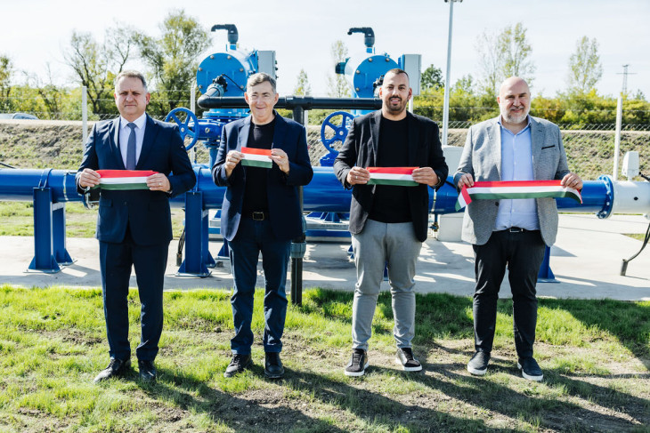 Mészáros Lőrinc egy új öntözőtelep átadóján
