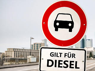 Rettegnek a fuvarozók a dízel-rendelettől Németországban