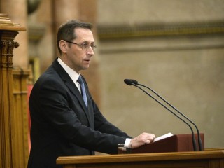 Varga Mihály pénzügyminiszter. Fotó: MTI/Soós Lajos