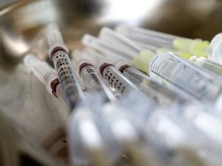 Itt a bejelentés az ingyenes Covid-vakcinákról 