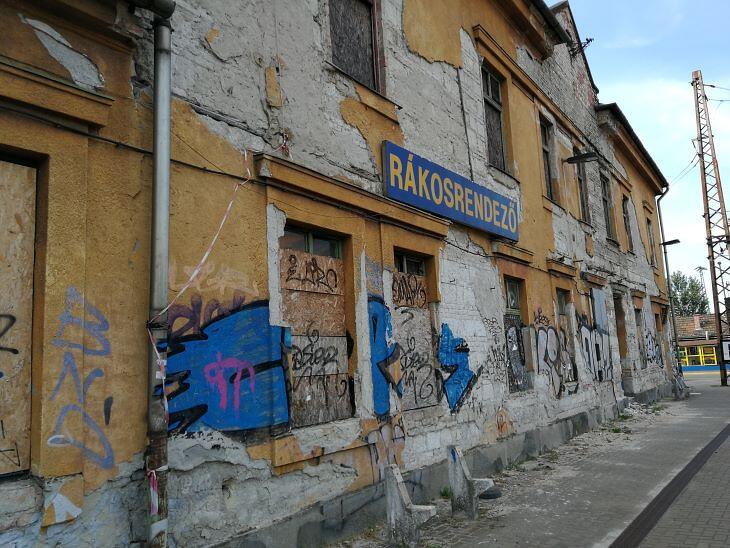 Rákosrendező vasútállomása is sok mindenről mesélhetne