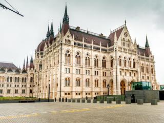Vége a tavasznak a Parlamentben, Sulyok Tamás végveszélyben?