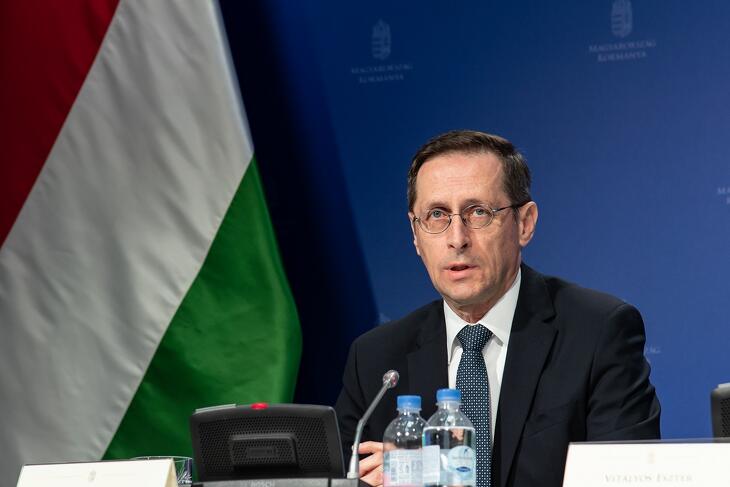 Varga Mihály sem indíthat drasztikus kamatvágással