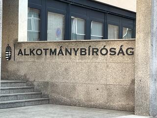 Fogy a bíró, sürget a határidő – indul az Alkotmánybíróság feltöltése