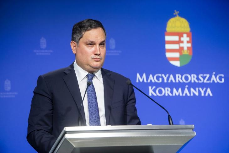 Varga Mihályt váltja Nagy Márton. Fotó: MTI/Balogh Zoltán