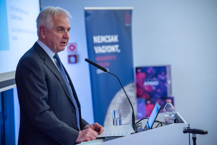 Szalay-Berzeviczy Attila szerint Kinában nagyobb probléma a demográfia, mint Európában