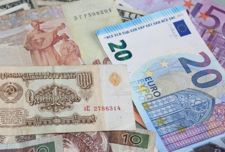 Rubel helyett euró. Fotó: Pixabay