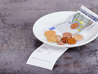 G7: Négy év alatt közel kétszeresére drágult az éttermi étkezés