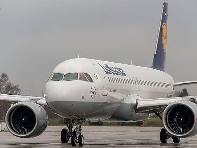 Átadták az első Airbus A320neo repülőgépet