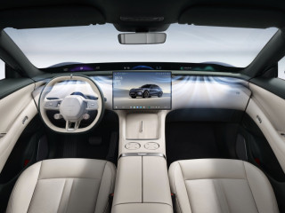 Lekapták az Európában nem elérhető csodaautót a német utakon