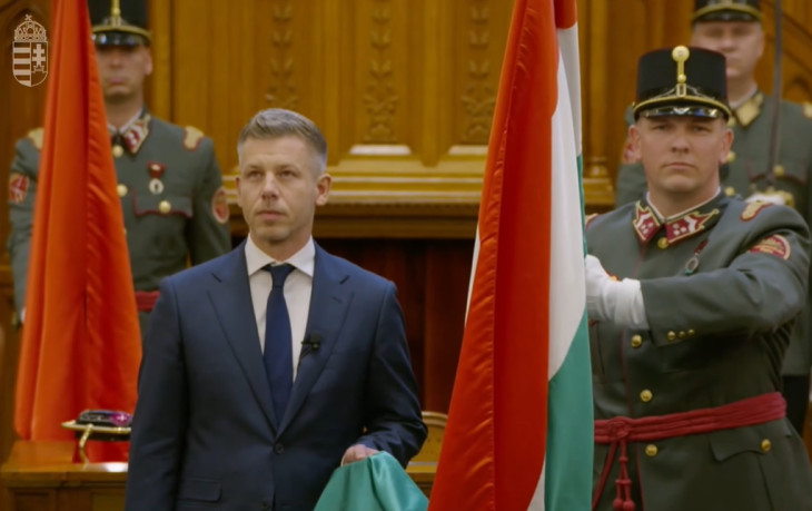 Magyar Péter letette a miniszterelnöki esküt