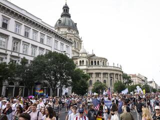 Lóversenypályára száműzné a Pride-ot a rendőrség