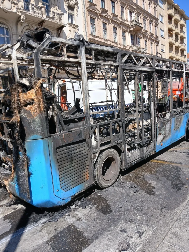 A kiégett buszok nyara volt