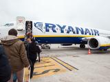 A Magyar Nemzet szerint tömegesen váltják vissza a Ryanair-jegyeket a magyarok
