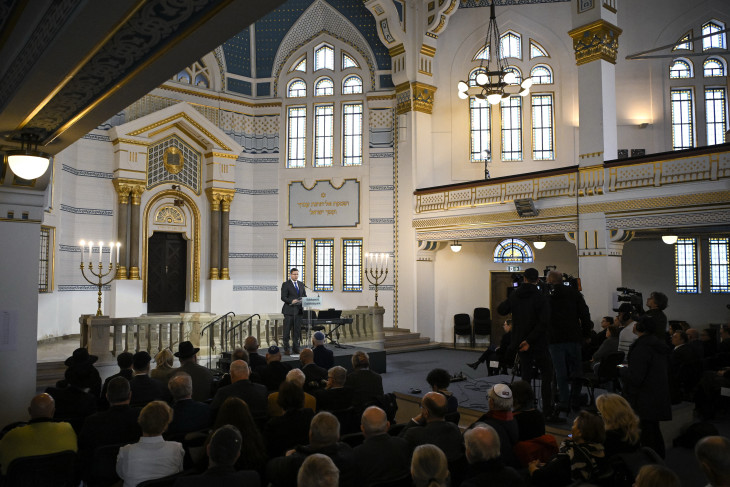 Gulyás Gergely beszél a Holokauszt emléknapon