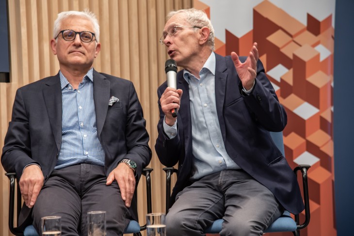 Bod Péter Ákos (jobbra) szerint bár a kamatszint valóban lényeges, de csak akkor, ha a vállalkozó akar beruházni