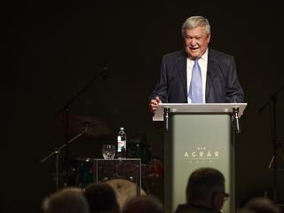 Csányi Sándor: Történelmi nap a mai