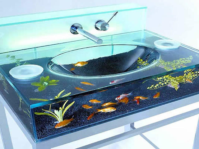 Akvárium-mosdó