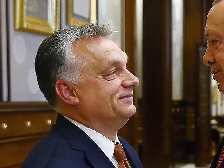 Orbán Viktor nem hisz az MNB-nek