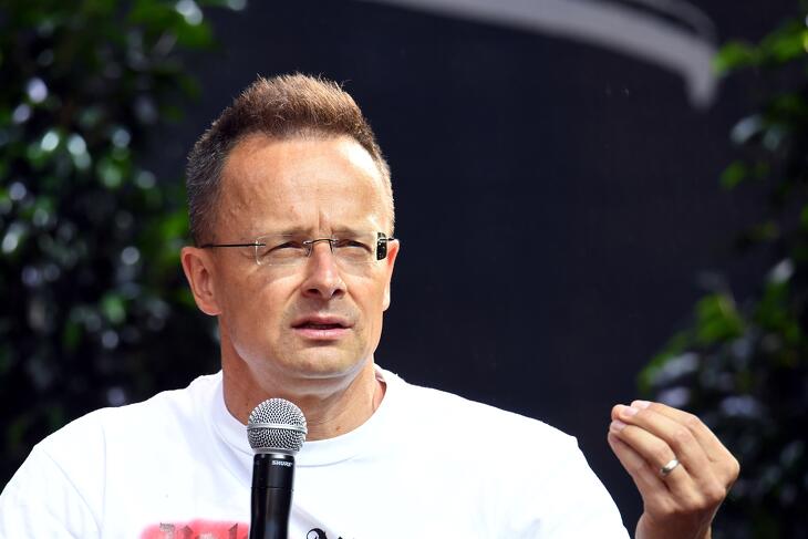 Szijjártó Péter érvel