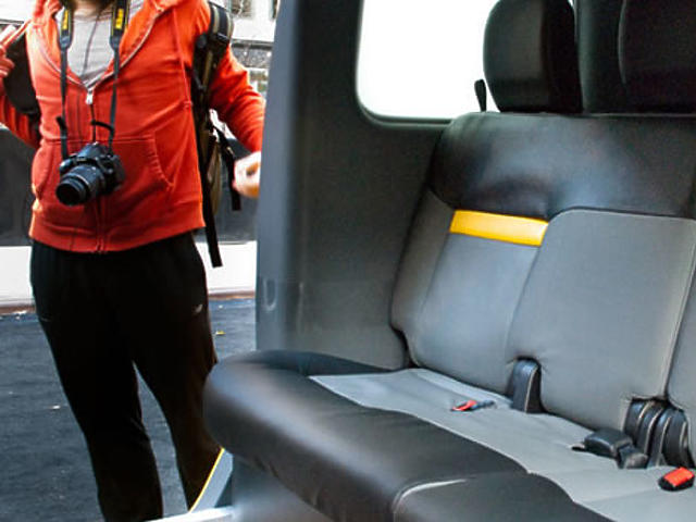 SUV és teherautó, New York a jövő taxijában ül