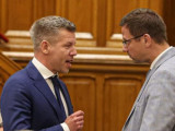 Kiderült, miről váltott szót kedden Magyar Péter és Gulyás Gergely a parlamentben