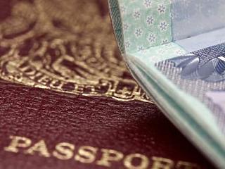 Öt évre visszamenőleg kell vallani az internetezésünkről az új amerikai vízumkérő lapokon