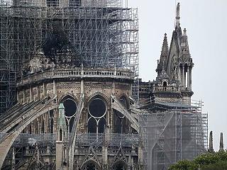 Nincs terrortámadásra utaló jel a Notre-Dame tragédiájában