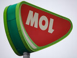 Benzinmizéria: megőrült a Mol, vagy mutyi van a dologban?