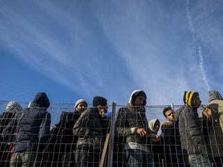 Jelentős nyomás alatt a határok a migráció miatt