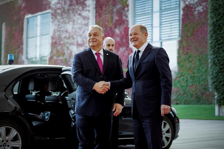Olaf Scholz kancellár fogadta Orbán Viktort Berlinben