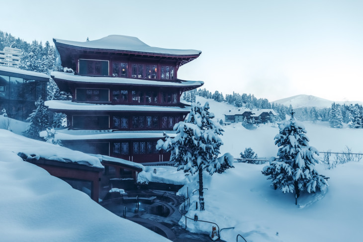 Az Alpokban szintén egyedülálló Kína torony – kívülről