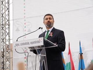 Valami mást is kapunk majd a szavazólap mellé