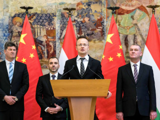 Szijjártó Péter sajtóbejelentést tesz a kínai BYD-gyár érkezéséről