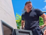 Hadházy Ákos: Ilyen vidáman telik Schadl György házi őrizete