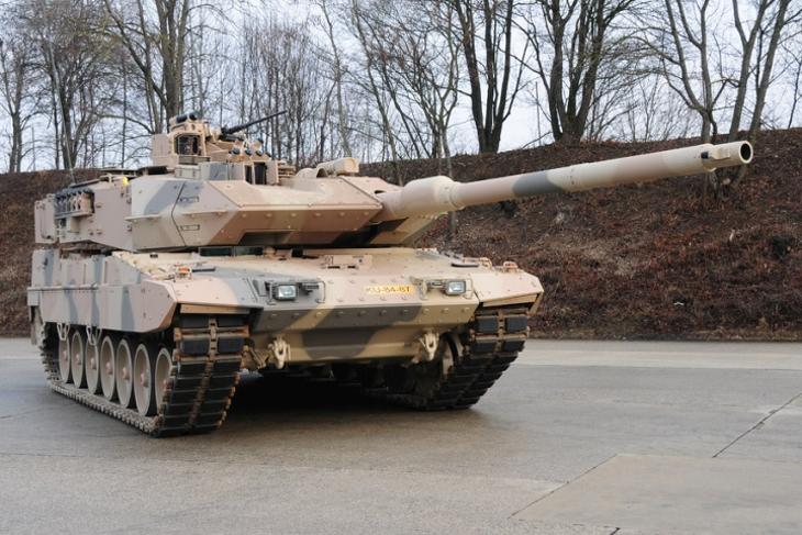 Leopard2 típusú harckocsi. Fotó: htka.hu