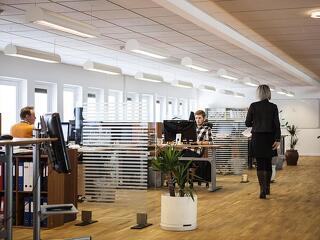 A közszféra menti meg a legfrissebb fizetési adatokat