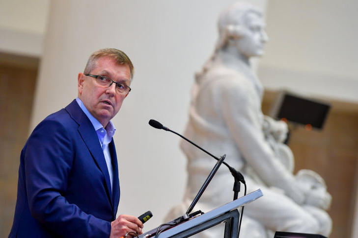 Újabb 50 bázispontos csökkenés várható júniusban