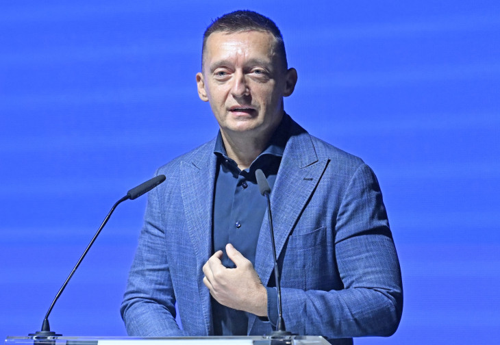 Rogán Antal az egész NER-t szimbolizálja