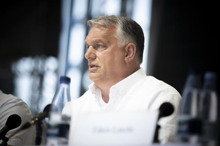 Orbán Viktor Tusnádfürdőn is vészjósló beszédet mondott el. Fotó: MTI