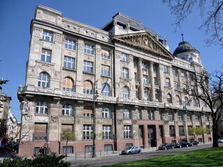 Visszaszerzi a NER-től a belvárosi palotákat a Tisza-kormány?