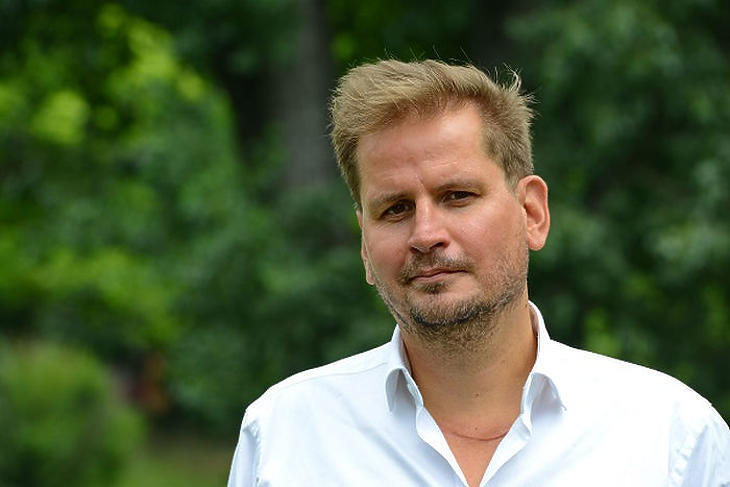Október 31-én Pogátsa Zoltán lesz a Klasszis Klub vendége