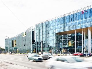 Fotók: Elkészült a Fradi stadion mellett a Telekom és a T-Systems új székháza