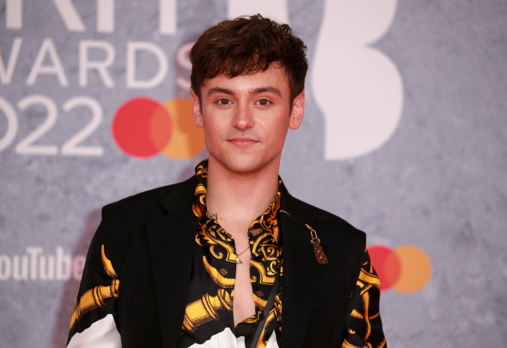 Tom Daley nem csak a teljesítménye miatt lopta be magát a sportrajongók szívébe. A fotó a 2022-es The BRIT Awards-on készült