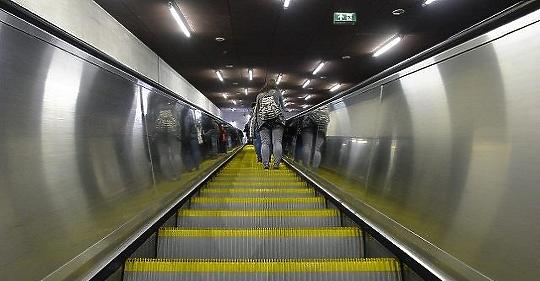 Ujabb Kesesben A Harmas Metro Felujitasa Csak 2020 Vegere Keszul El A Deli Szakasz Mfor Hu