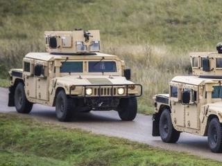 Katonai járművek lepik el a Tisztántúlt