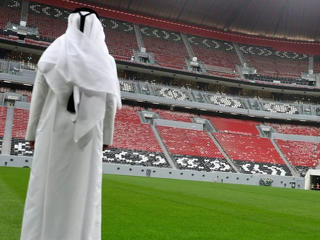 Pompa és kérdőjelek: egy év múlva Katar megrendezi a legszürreálisabb foci-vb-t