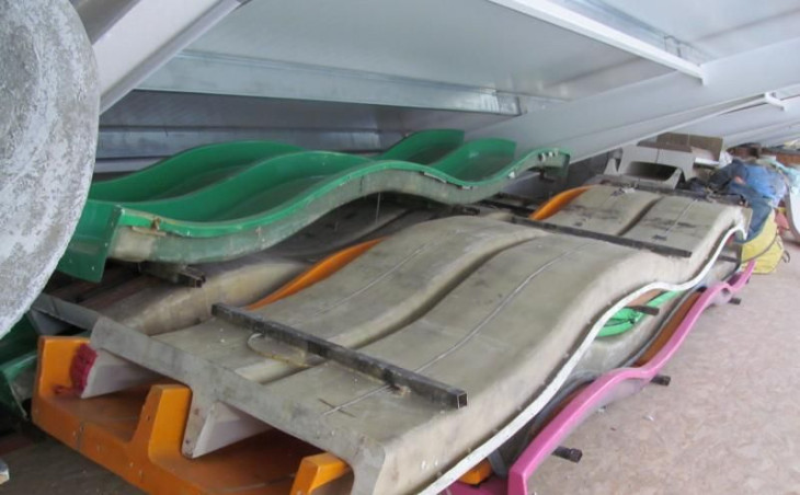 Hat csúszda is eladó